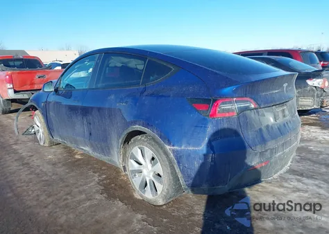 2021 Tesla Model Y Long Range Dual Motor All-Wheel Drive from USA, damaged, VIN 5YJYGDEE2MF063828